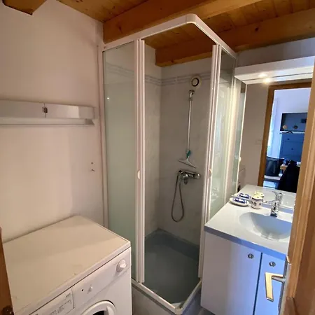 T1 With Mezzanine Bedroom Between Port And Saint-Martin-de-Re